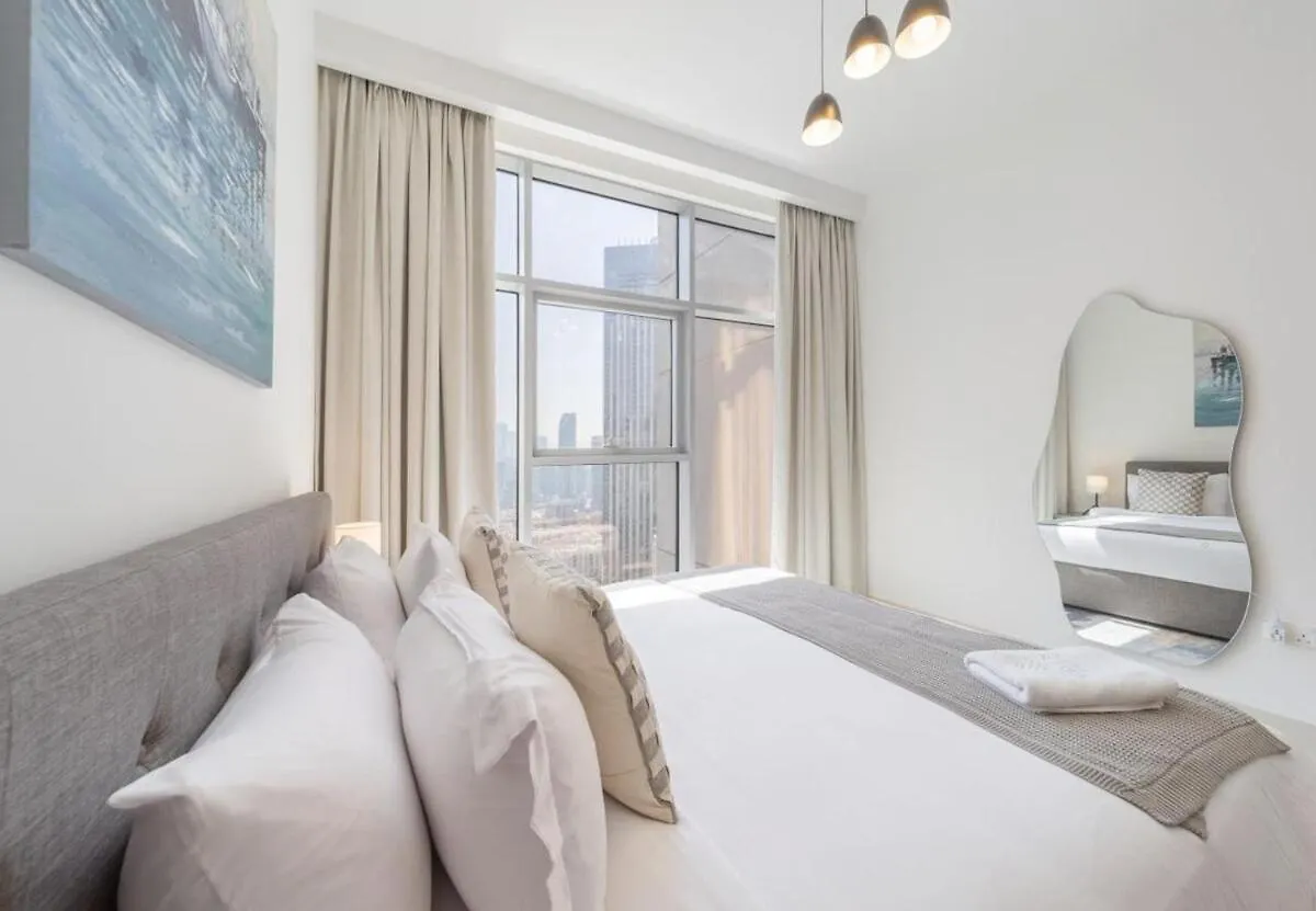 Luxury 3Br Downtown Dubai Retreat , Walk To Dubai Mall Apartment