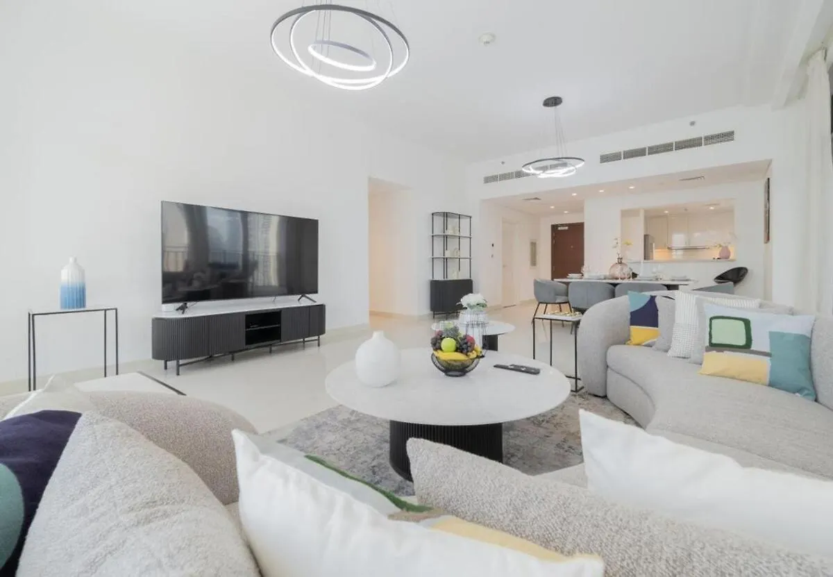 Apartment Luxury 3Br Downtown Dubai Retreat , Walk To Dubai Mall