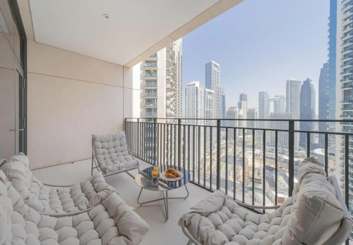 Apartment Luxury 3Br Downtown Dubai Retreat , Walk To Dubai Mall