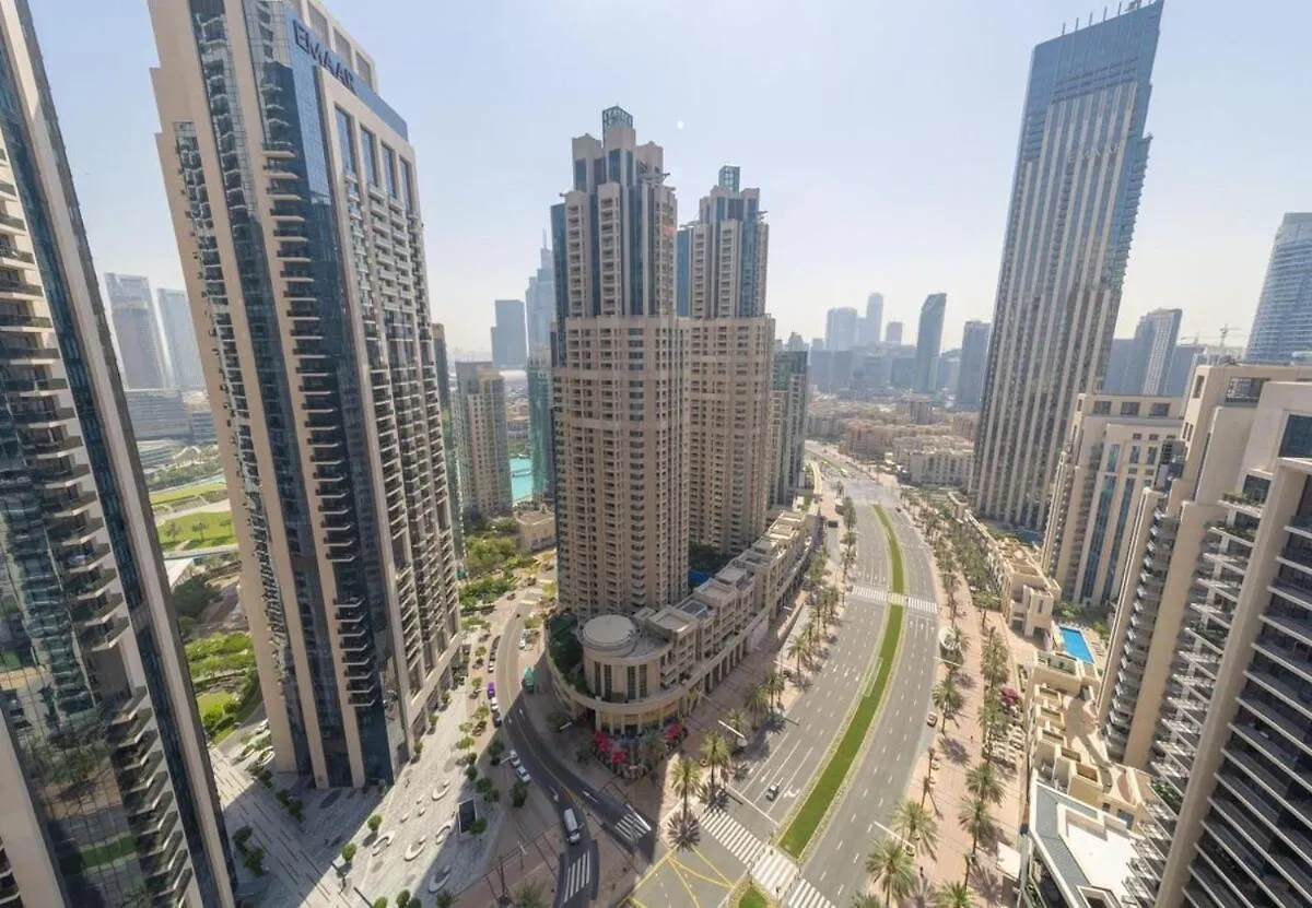 Luxury 3Br Downtown Dubai Retreat , Walk To Dubai Mall